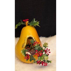 Vintage "Magic Window" Christmas Ornament National Handcraft Society Hong Kong